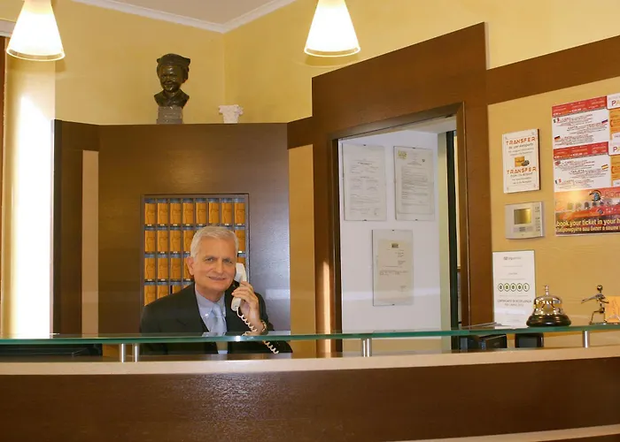 Hotel Lirico
